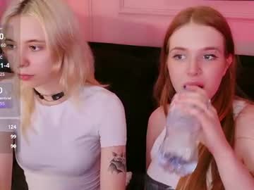 2giirls1cam