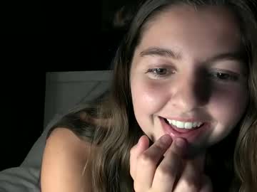 brunettebaby040