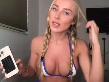 chloecollinsxo