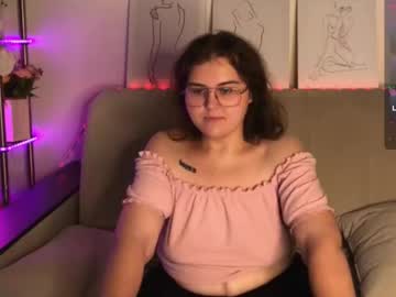 janie curvyy