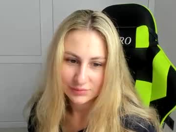julia sunshinee
