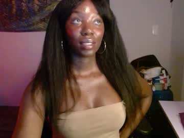 lanaluxxe4