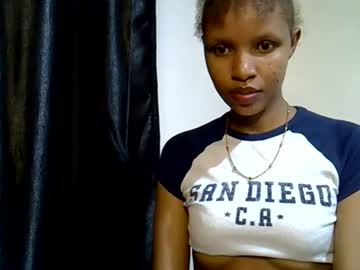 petite melinda