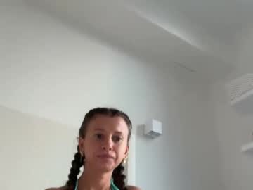 petite pretty22