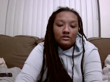 queenchief3x8